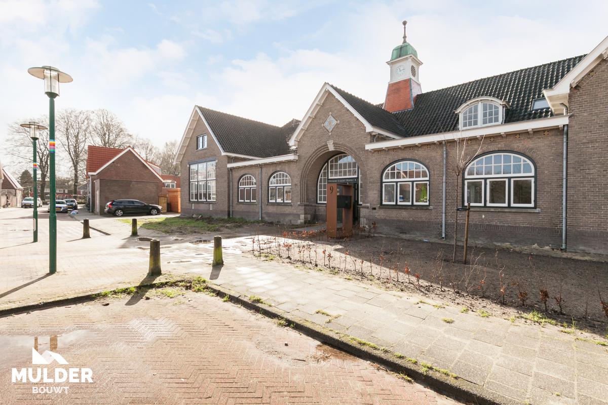 Van school- naar woongebouw