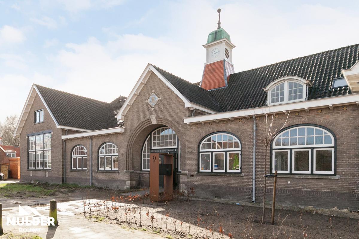 Van school- naar woongebouw