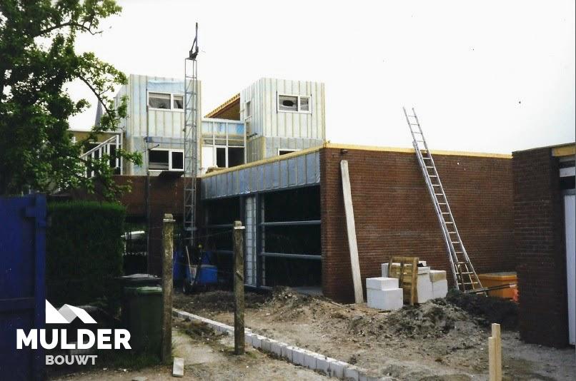 Kantoorpand met appartementen