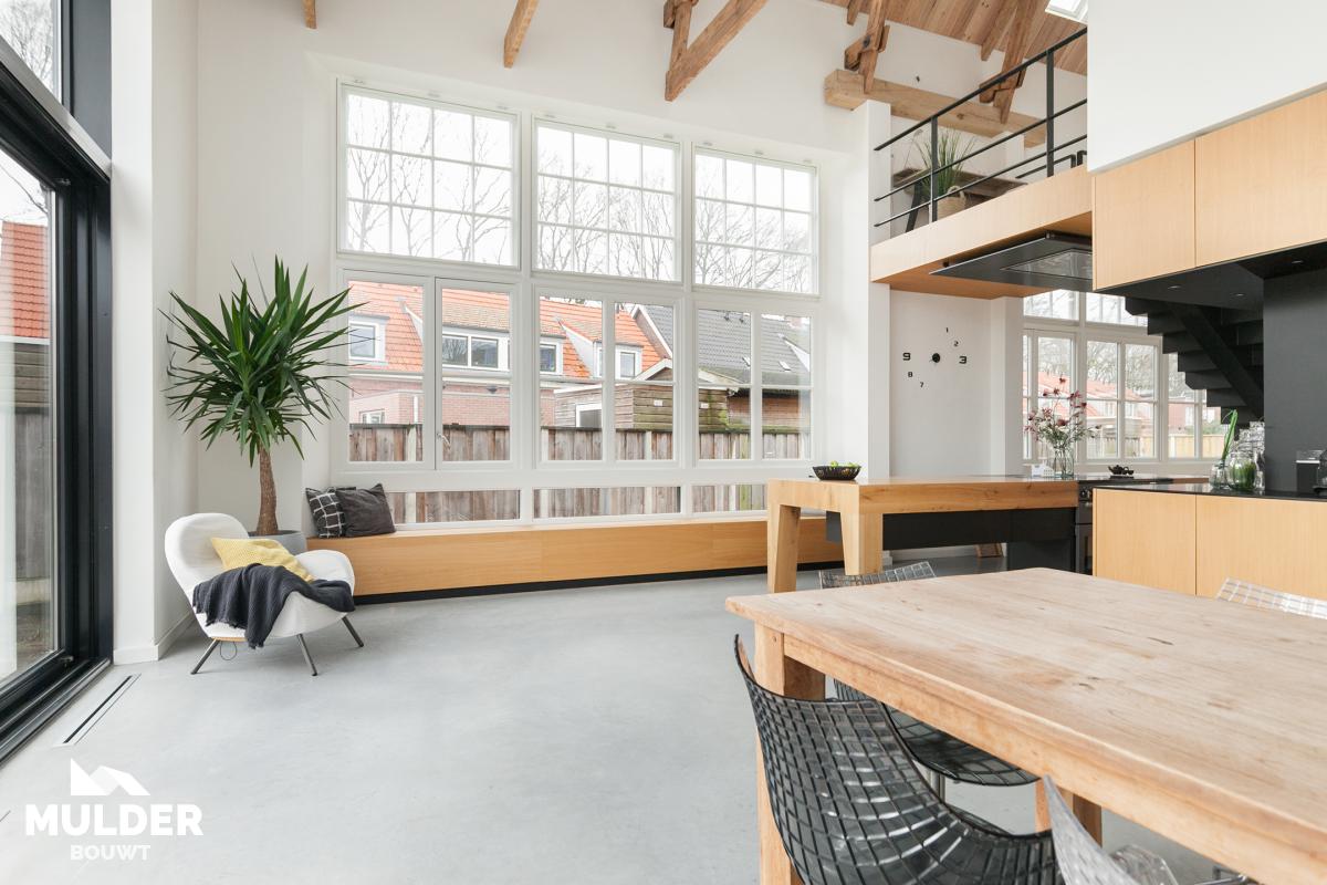 Van school- naar woongebouw