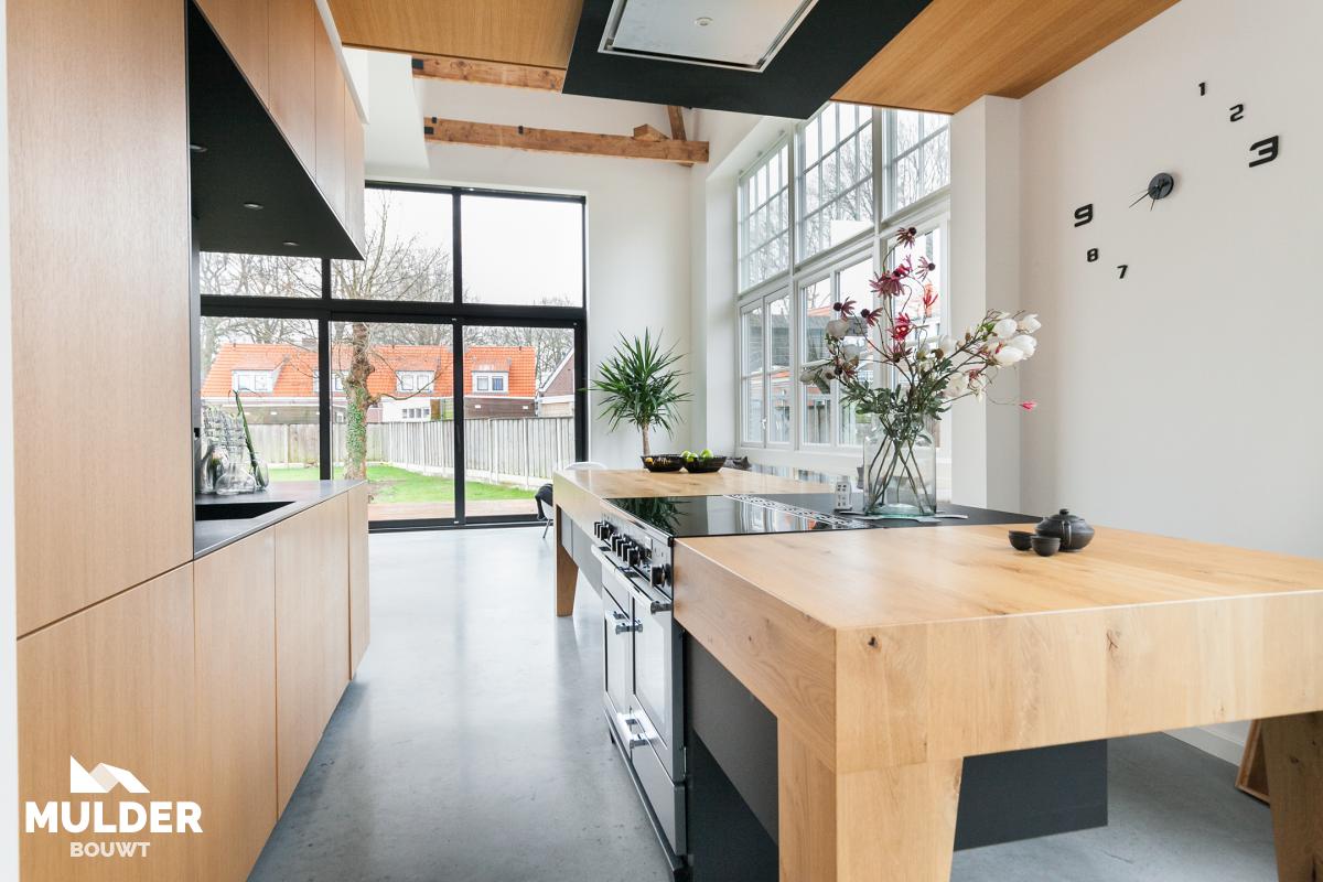 Van school- naar woongebouw