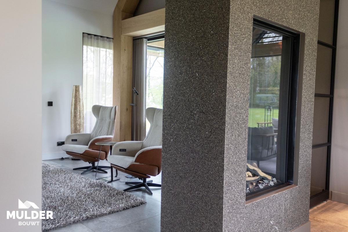 Woonvilla met bijgebouwen in Bornerbroek
