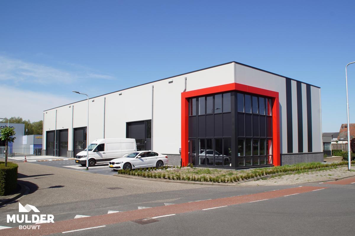 Bedrijfspand in Almelo