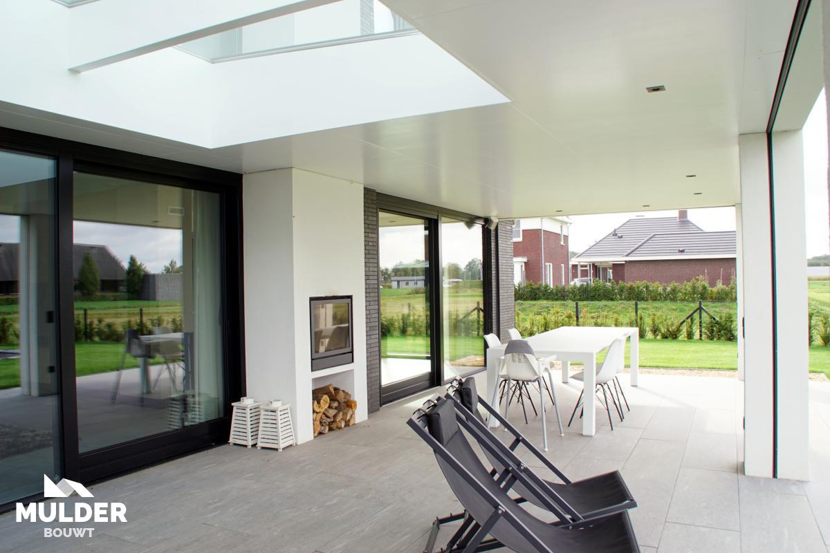 Modern woonhuis met dubbele kap