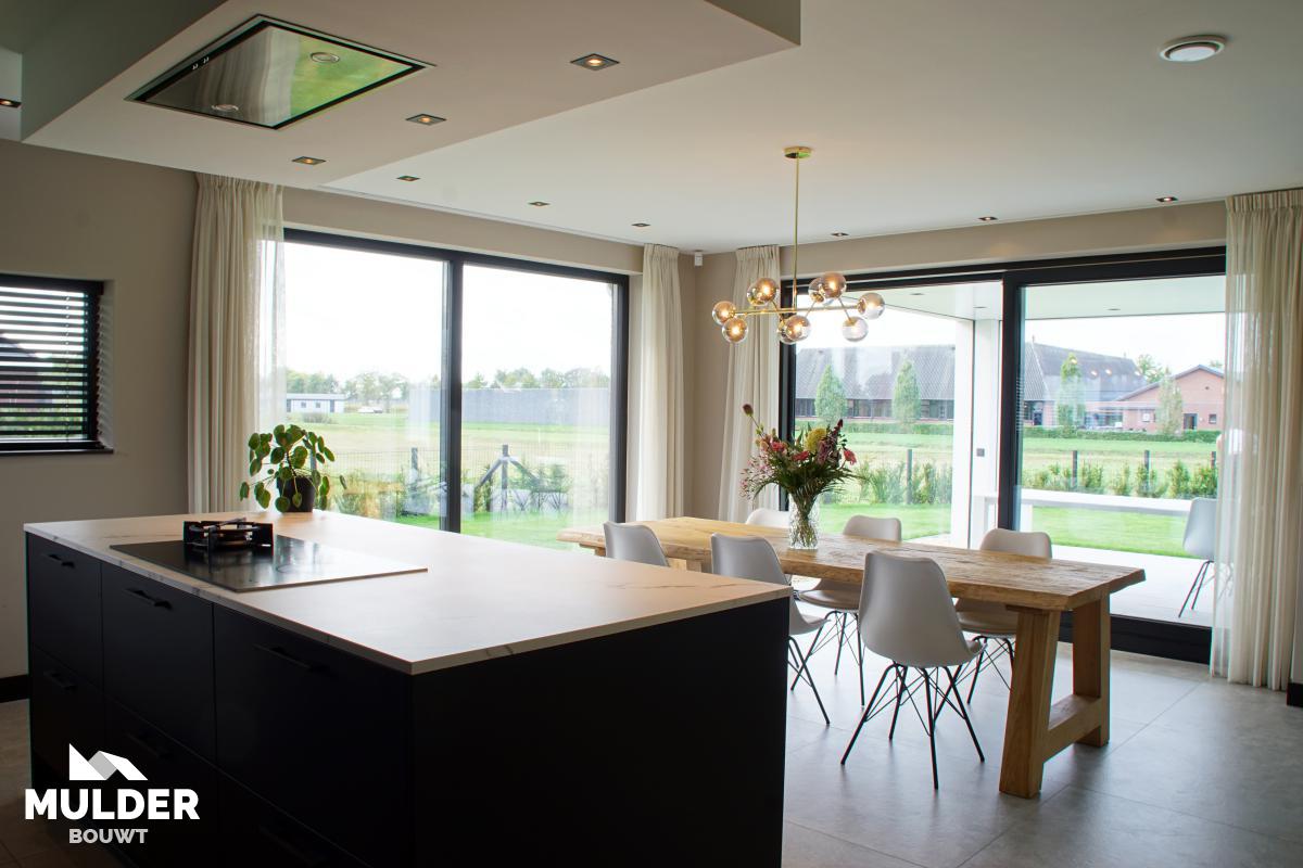 Modern woonhuis met dubbele kap