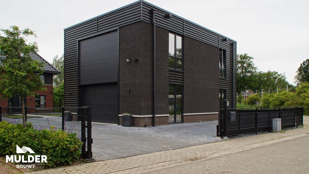Woonhuis en bedrijfspand Boekelo 